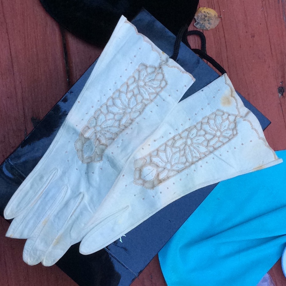 Vintage Formal Leather Gloves w/Cutouts, Medium